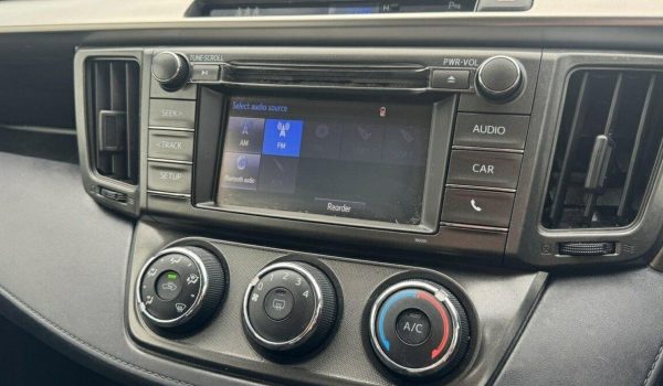 Rav 4 GX - Radio